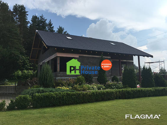 Construction of houses, cottages and townhouses