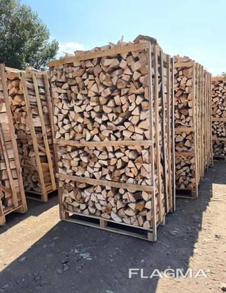 Dry firewood in bulk sale